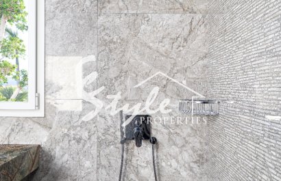 Resale - Villa - Altea