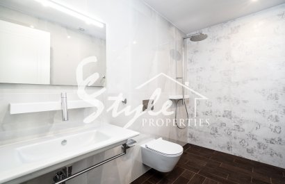 Resale - Villa - Altea