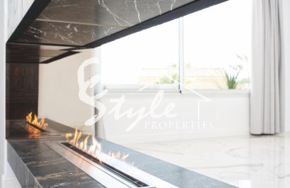 Resale - Villa - Altea