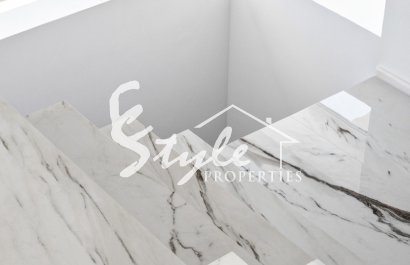 Resale - Villa - Altea