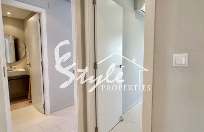 Resale - Apartment - Orihuela Costa  - Villamartin