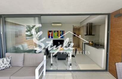 Resale - Apartment - Orihuela Costa  - Villamartin