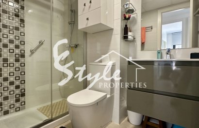 Resale - Apartment - Orihuela Costa  - Punta Prima