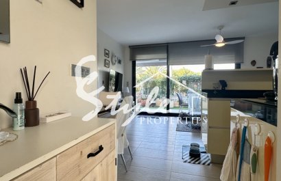 Resale - Apartment - Orihuela Costa  - Punta Prima