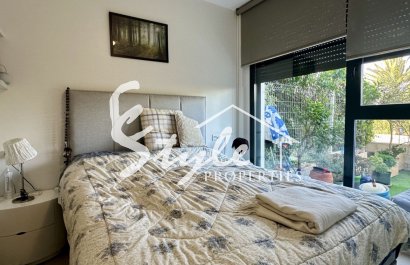 Resale - Apartment - Orihuela Costa  - Punta Prima