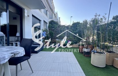 Resale - Apartment - Orihuela Costa  - Punta Prima