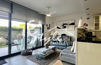 Resale - Apartment - Orihuela Costa  - Punta Prima