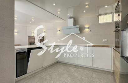 Reventa - Villa - Orihuela Costa  - Los Altos