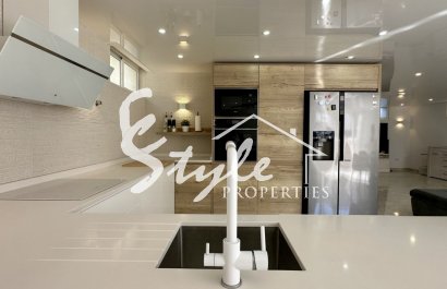 Reventa - Villa - Orihuela Costa  - Los Altos