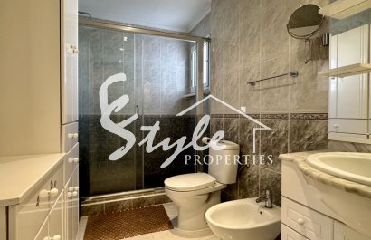 Reventa - Villa - Orihuela Costa  - Los Altos