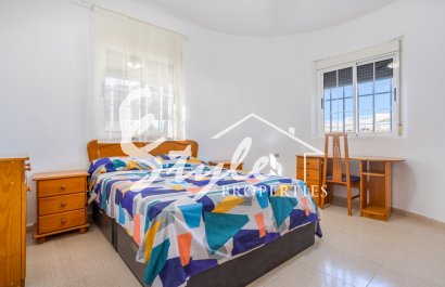 Resale - Villa - Torrevieja - Urbanización San Luis