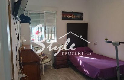 Reventa - Apartamento - Los Montesinos - La Herada