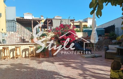 Reventa - Apartamento - Los Montesinos - La Herada