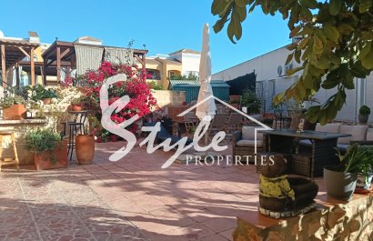 Reventa - Apartamento - Los Montesinos - La Herada