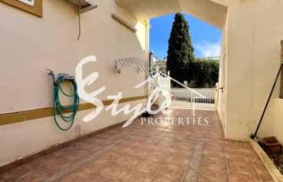 Resale - Bungalow - Orihuela Costa  - Playa Flamenca