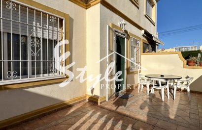 Resale - Bungalow - Orihuela Costa  - Playa Flamenca