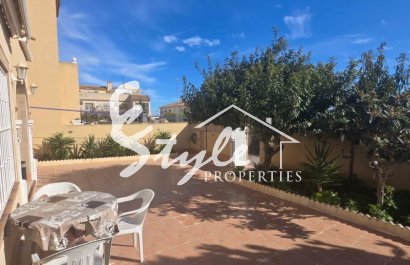 Resale - Villa - Torrevieja - Aguas Nuevas