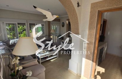 Resale - Villa - Torrevieja - Aguas Nuevas