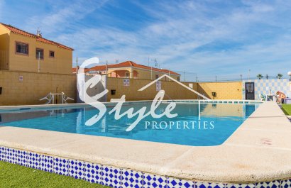 Resale - Apartment - Torrevieja - El Chaparral