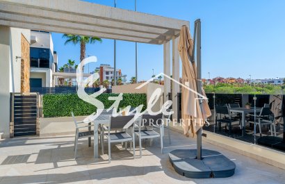 Resale - Villa - Orihuela Costa  - Lomas de Cabo Roig