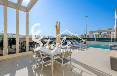 Resale - Villa - Orihuela Costa  - Lomas de Cabo Roig
