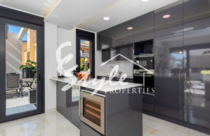 Resale - Villa - Orihuela Costa  - Lomas de Campoamor