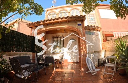 Resale - Terraced house / Townhouse - Torrevieja - El Acequión - Los Náufragos