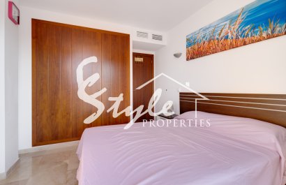 Resale - Apartment - Orihuela Costa  - av. Las Olas