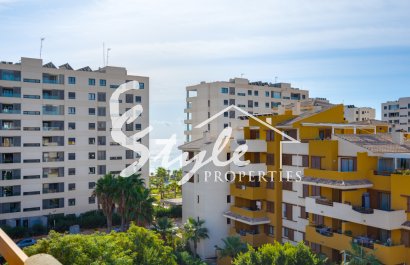 Resale - Apartment - Orihuela Costa  - av. Las Olas