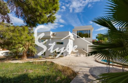 Reventa - Villa - Ciudad Quesada - avenida de las Naciones