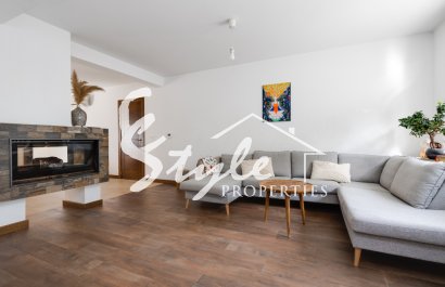 Resale - Villa - Ciudad Quesada - avenida de las Naciones