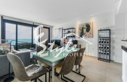 Frontline 3 bedroom apartment for sale in Sea Senses, Punta Prima, Costa Blanca. ID2792