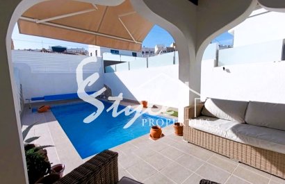 Resale - Semi detached - Villamartin - Costa Blanca