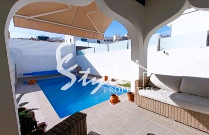 Resale - Semi detached - Villamartin - Costa Blanca