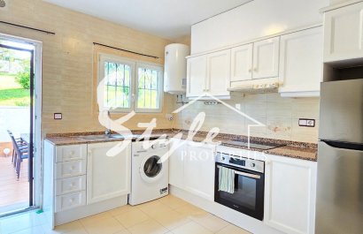 Resale - Townhouse - La Mata