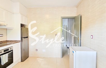 Resale - Townhouse - La Mata