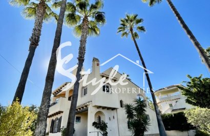 For sale villa close to Villamartin Golf, Orihuela Costa , Costa Blanca, Spain. ID 2796