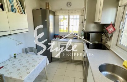 Resale - Villa - Orihuela Costa  - Villamartin