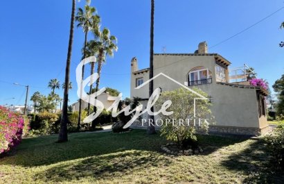 Resale - Villa - Orihuela Costa  - Villamartin