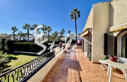 Resale - Villa - Orihuela Costa  - Villamartin