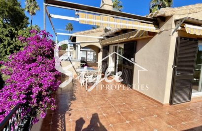 Resale - Villa - Orihuela Costa  - Villamartin