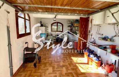 Resale - Villa - Orihuela Costa  - Villamartin