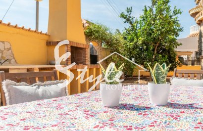 Resale - Villa - Orihuela Costa  - Los Almendros-La Florida