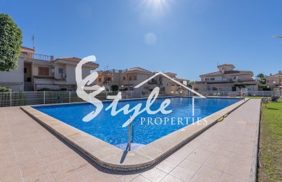 Charming renovated townhouse for sale with sea views in Playa Flamenca, Costa Blanca, Spain. ID2750