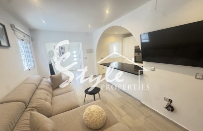 Resale - Villa - Orihuela-Costa - Blue Lagoon