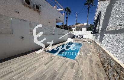 Resale - Villa - Orihuela-Costa - Blue Lagoon
