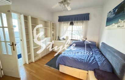 Resale - Villa - Cabo Roig