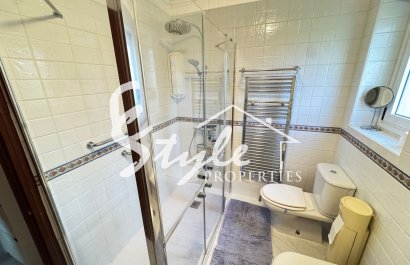 Resale - Villa - Cabo Roig