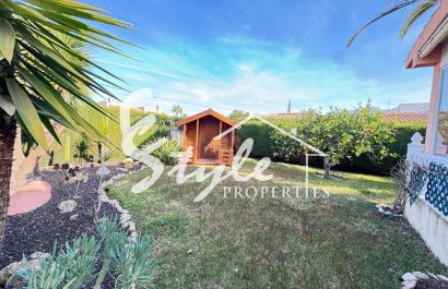 Resale - Villa - Cabo Roig