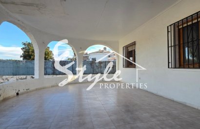 Resale - Villa - Torrevieja - El Chaparal